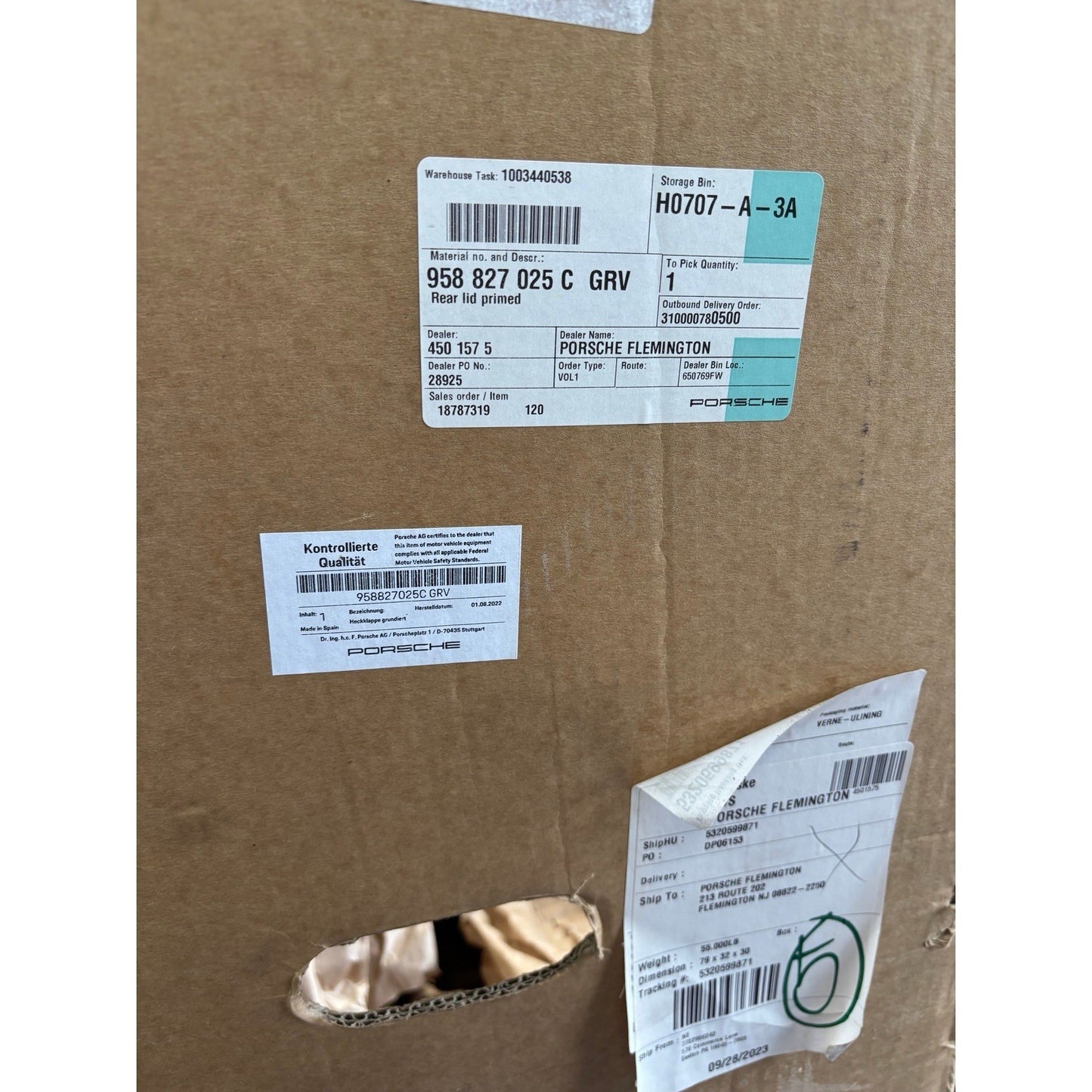 Porsche 958827025CGRV Rear Liftgate 2015–2018 Cayenne – Brand New OEM