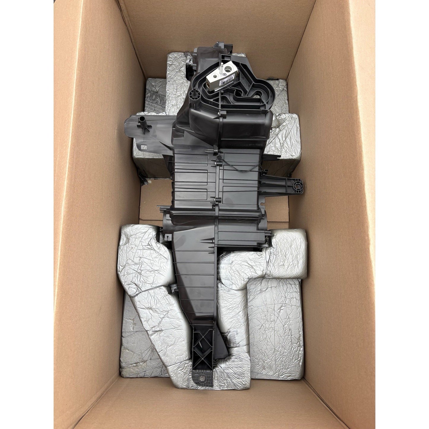 Genuine Ford A/C Evaporator Core And Case Assembly HL3Z-19850-AB