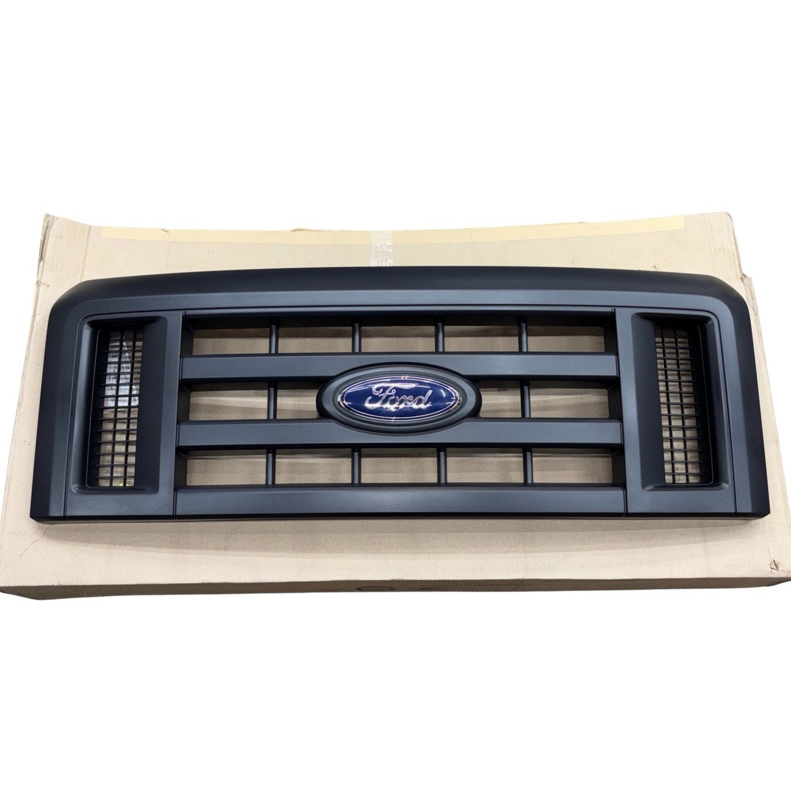 Ford E-Series OEM Lower Grille 8C2Z-8200-B – E150 E250 E350 Super Duty