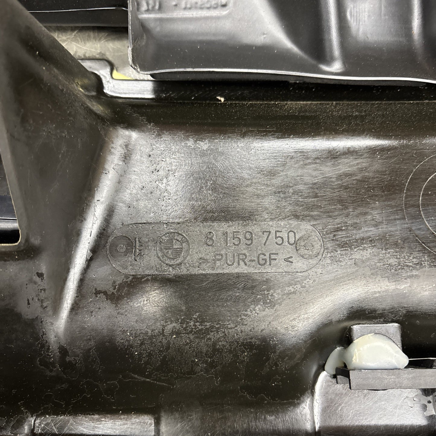 BMW E39 Dashboard Assembly 8159750 Fits 1997–2003 5 Series 525i 528i 530i 540i