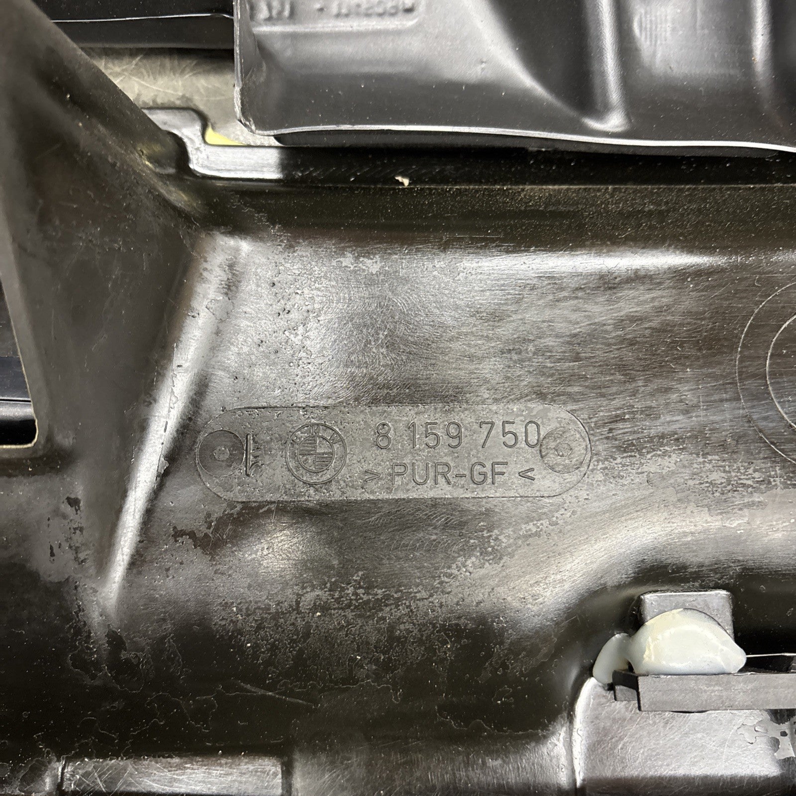 BMW E39 Dashboard Assembly 8159750 Fits 1997–2003 5 Series 525i 528i 530i 540i